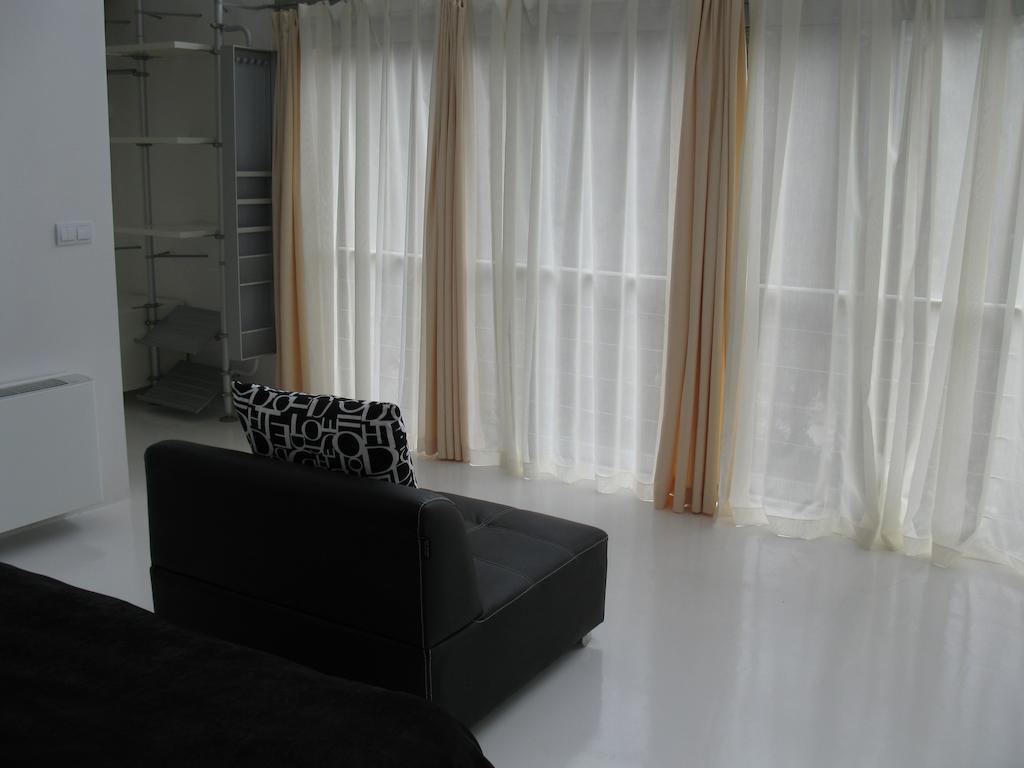 Family Hotel The Body Μπατάκ Δωμάτιο φωτογραφία