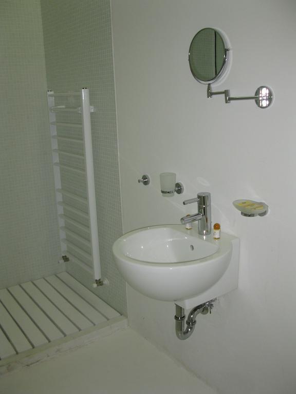 Family Hotel The Body Μπατάκ Δωμάτιο φωτογραφία